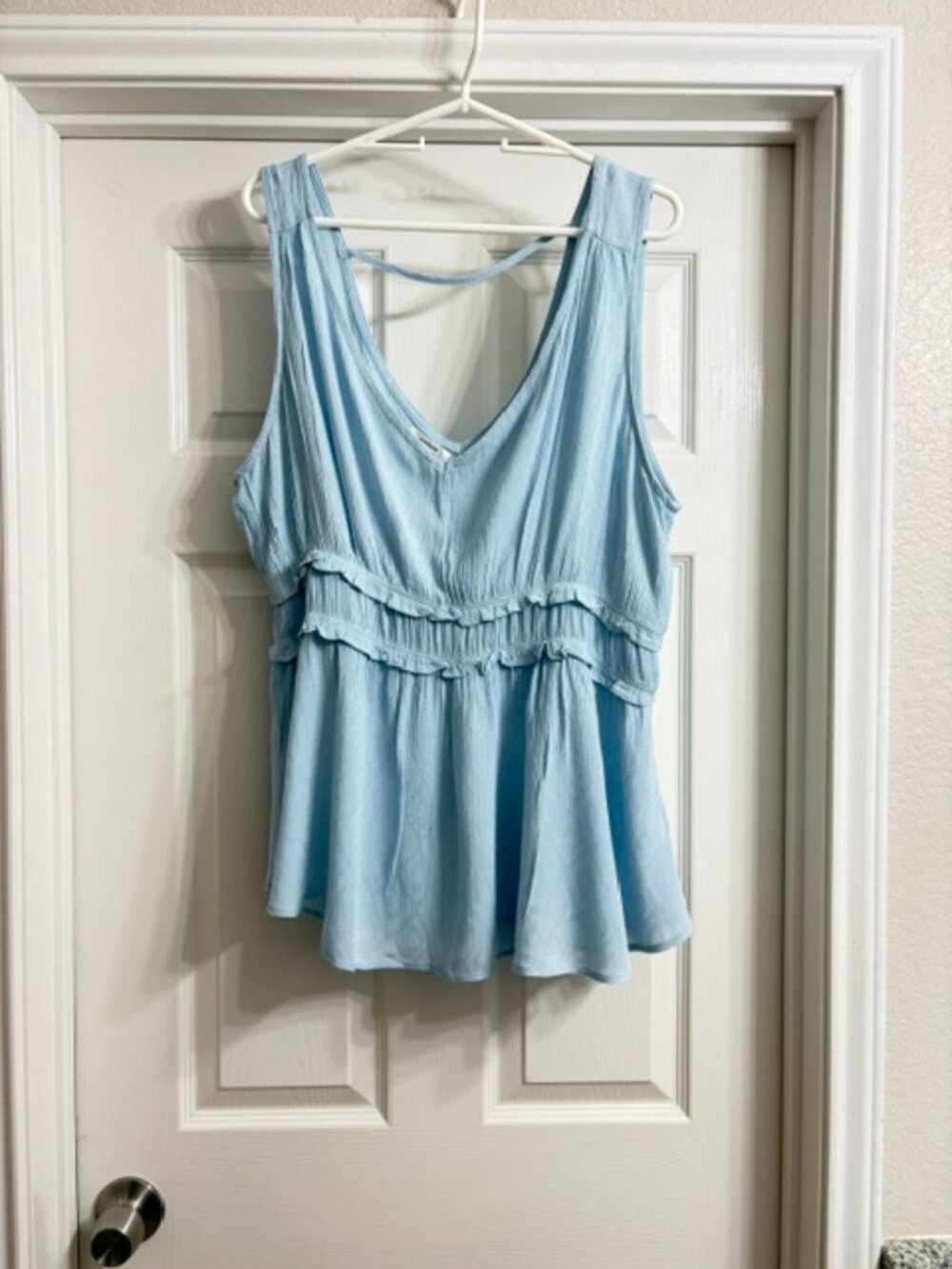 Maurices Brand Women's Light Blue Sleeveless Blouse, Size XL